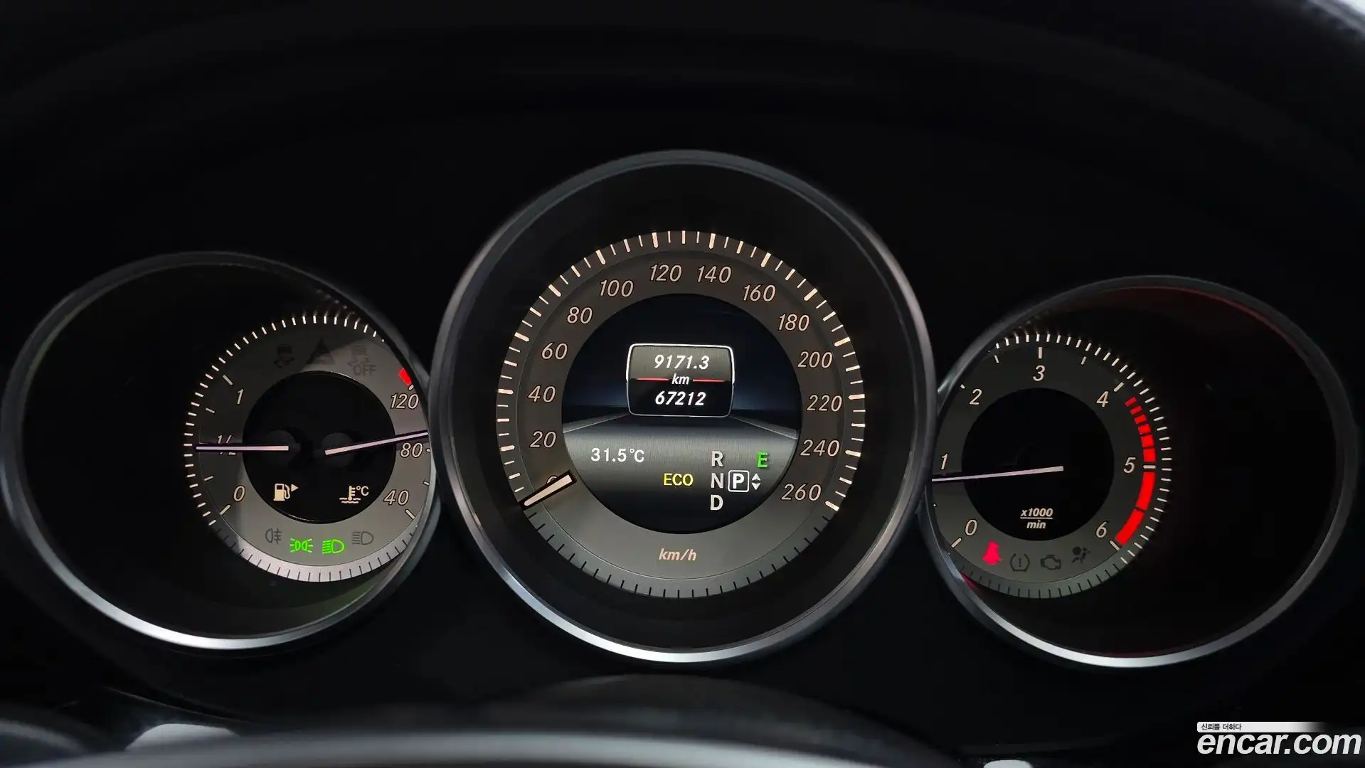 CLS-Class Mercedes-Benz 2017.6-INNER-008