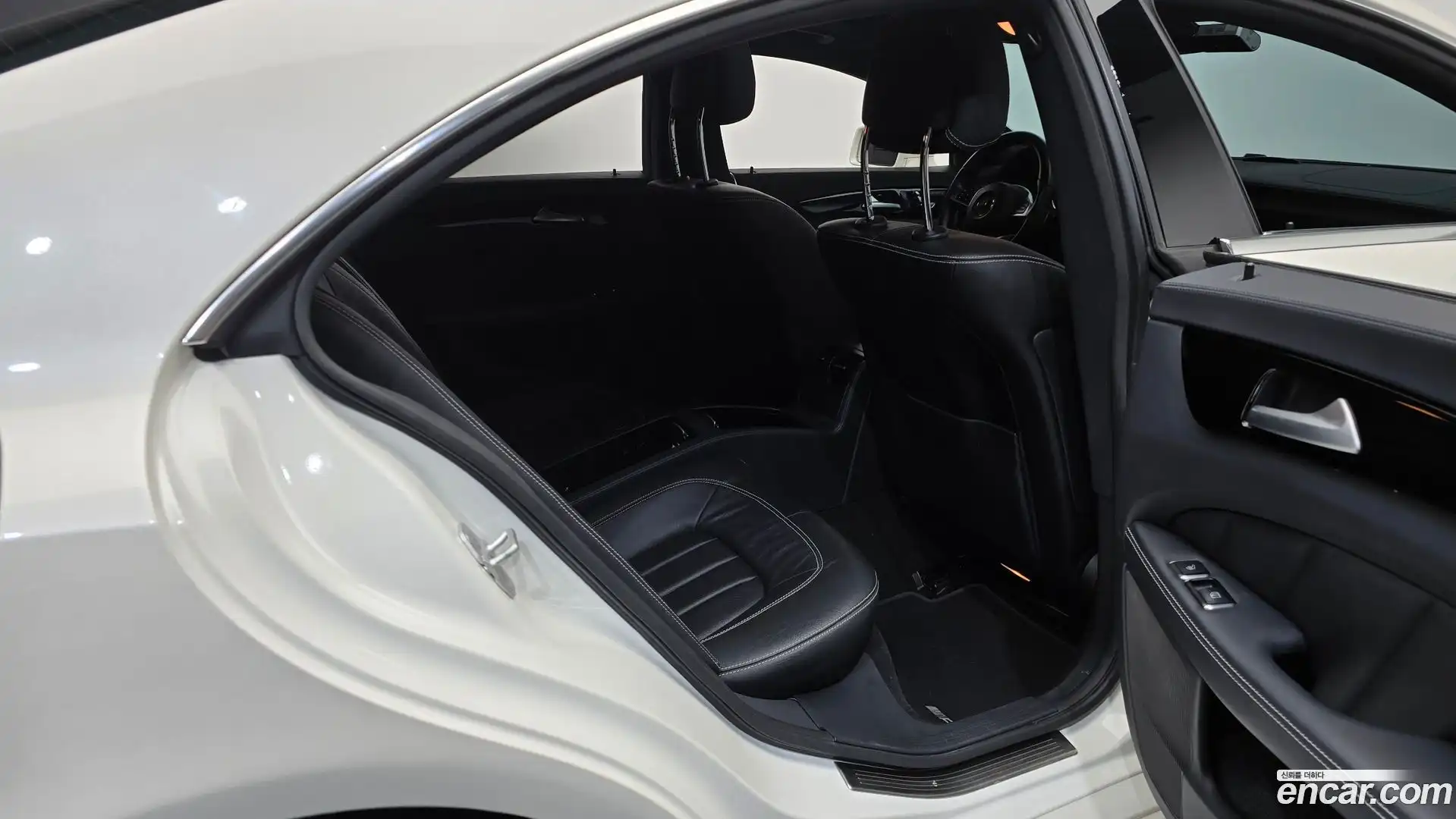 CLS-Class Mercedes-Benz 2017.6-OPTION-015