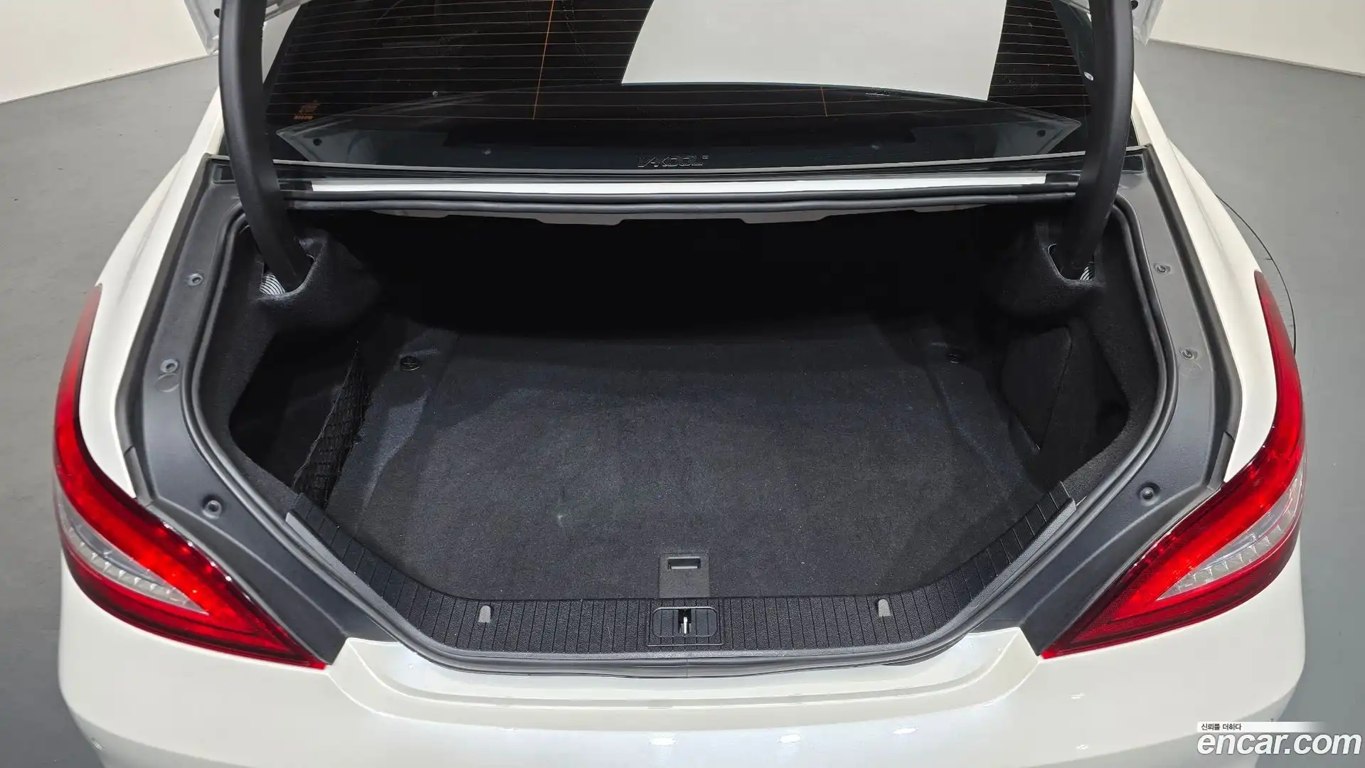 CLS-Class Mercedes-Benz 2017.6-OPTION-022