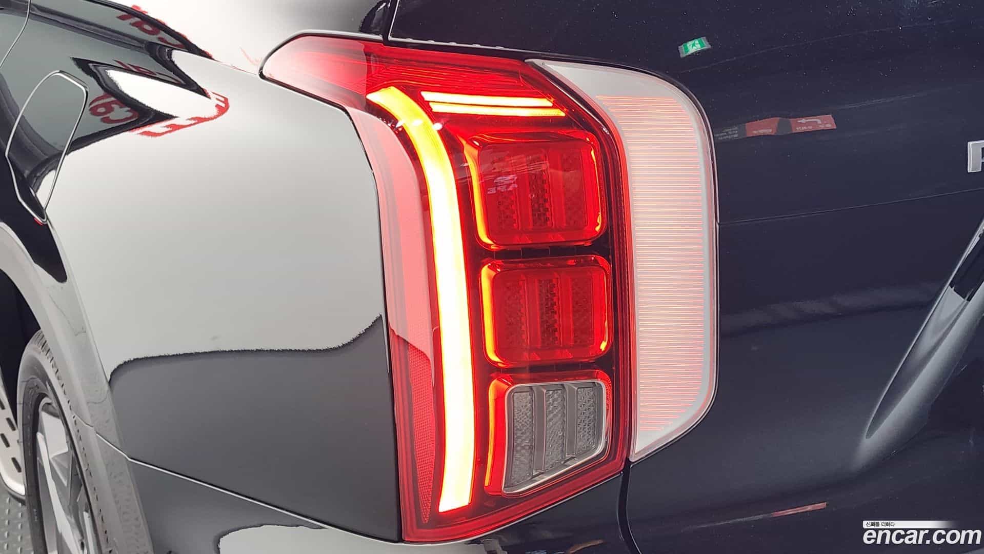 Palisade Hyundai 2023.0-OUTER-033
