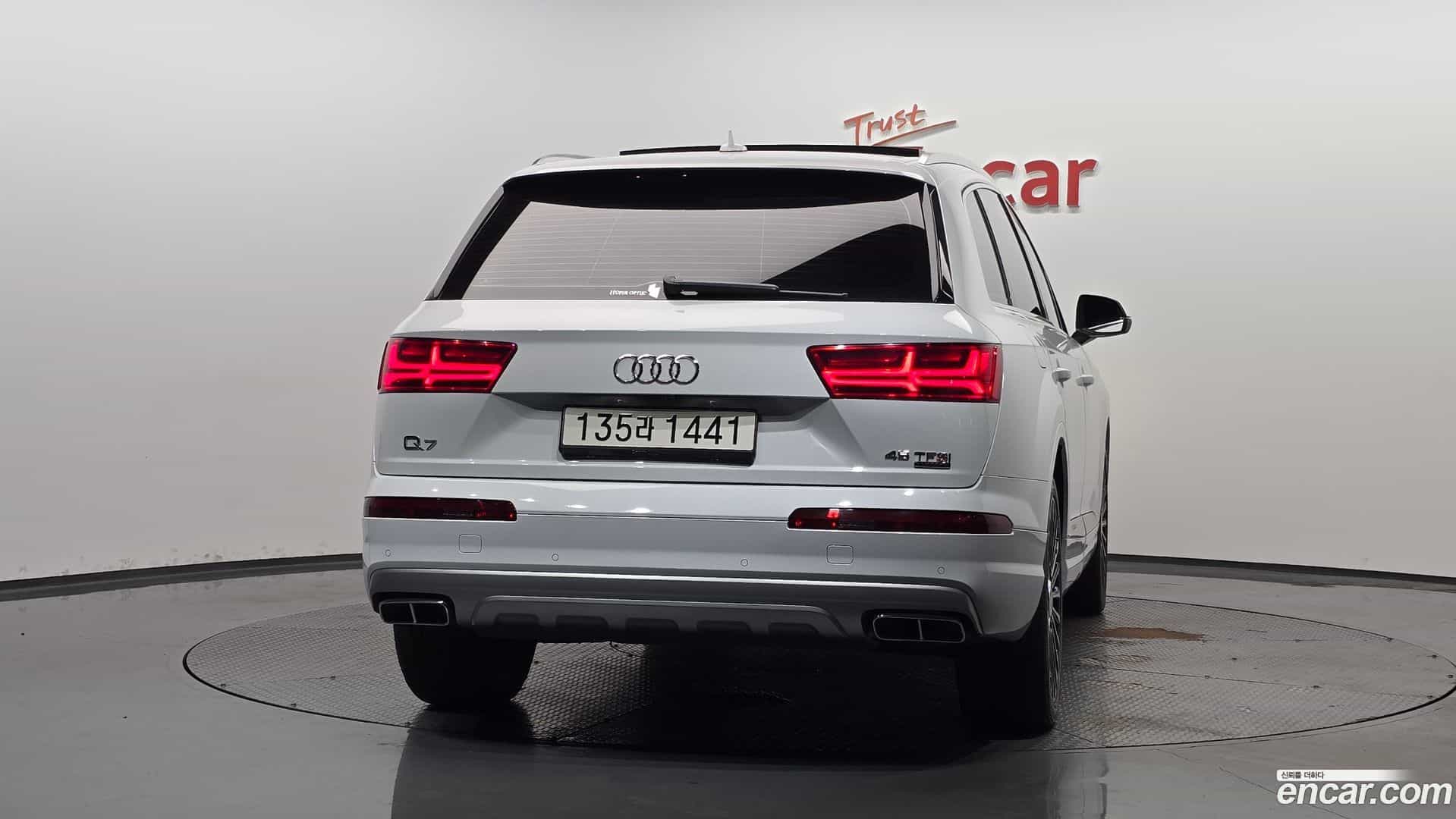 Q7 Audi 2019.10-OUTER-004