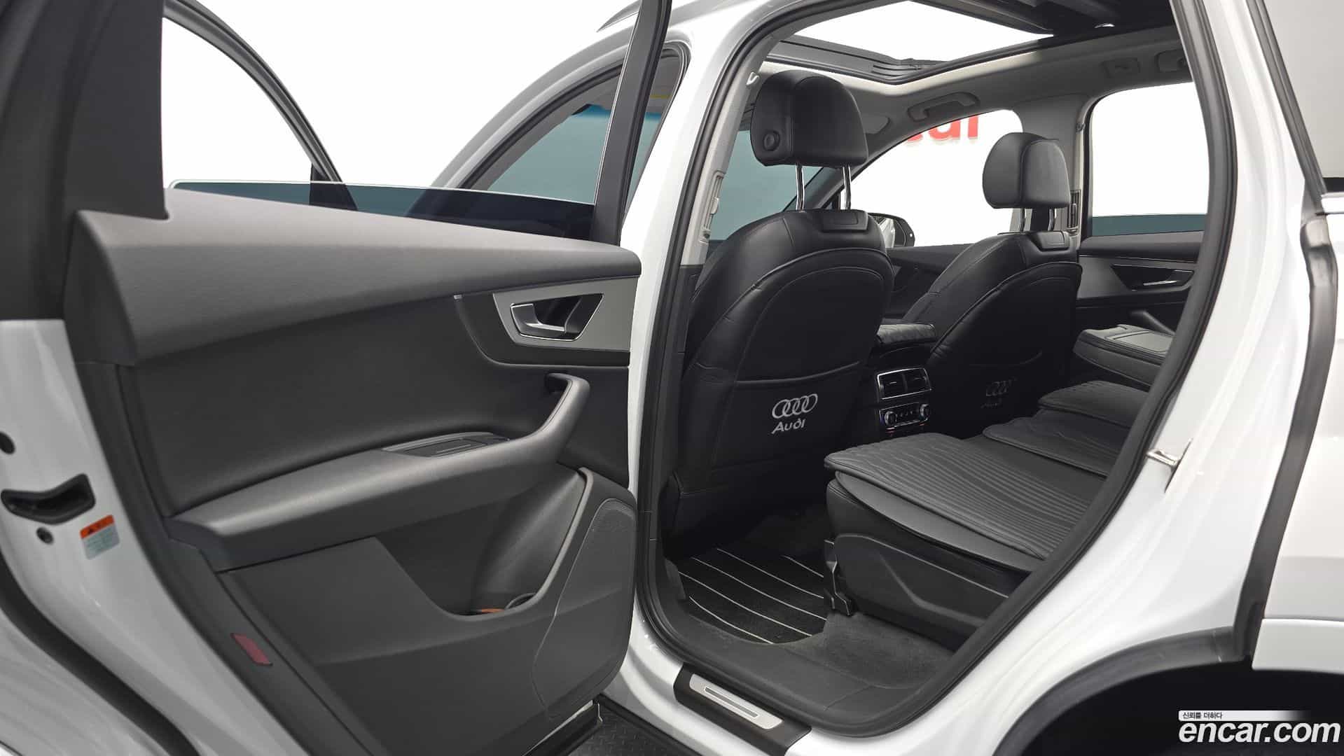 Q7 Audi 2019.10-INNER-036