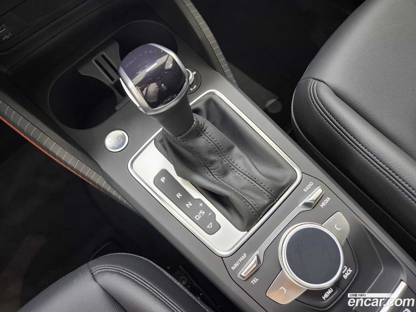 Q2 Audi 2023.2-INNER-009