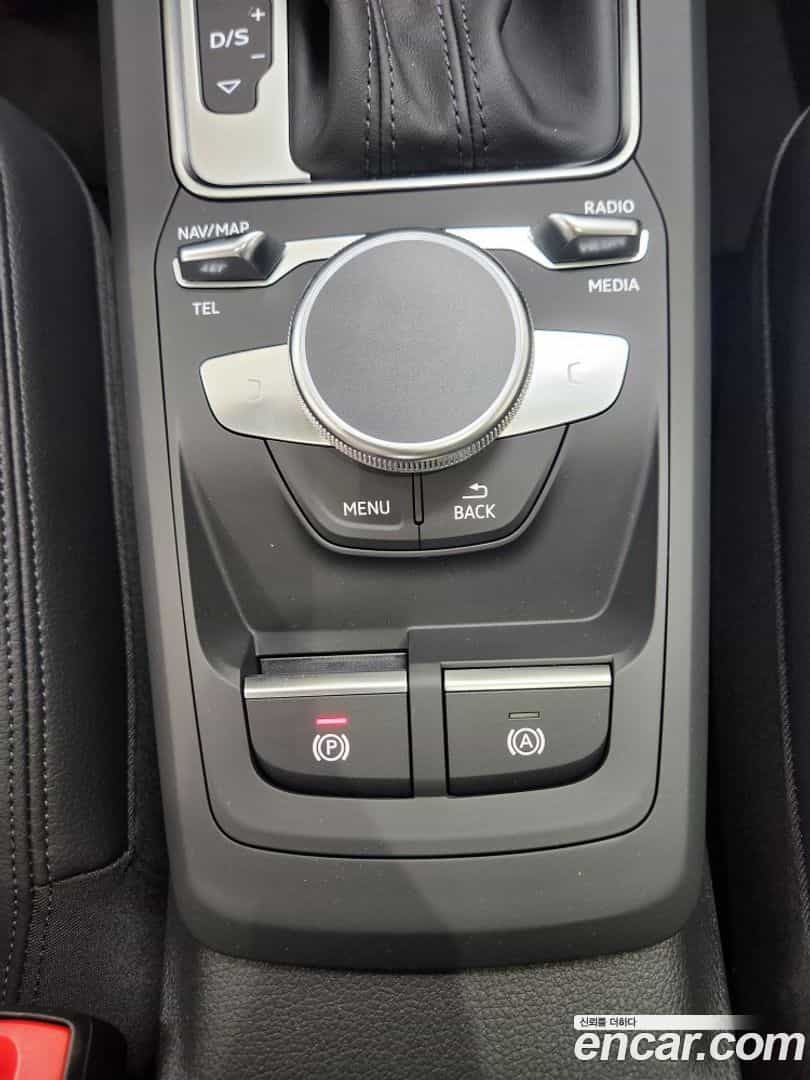 Q2 Audi 2023.2-OPTION-020