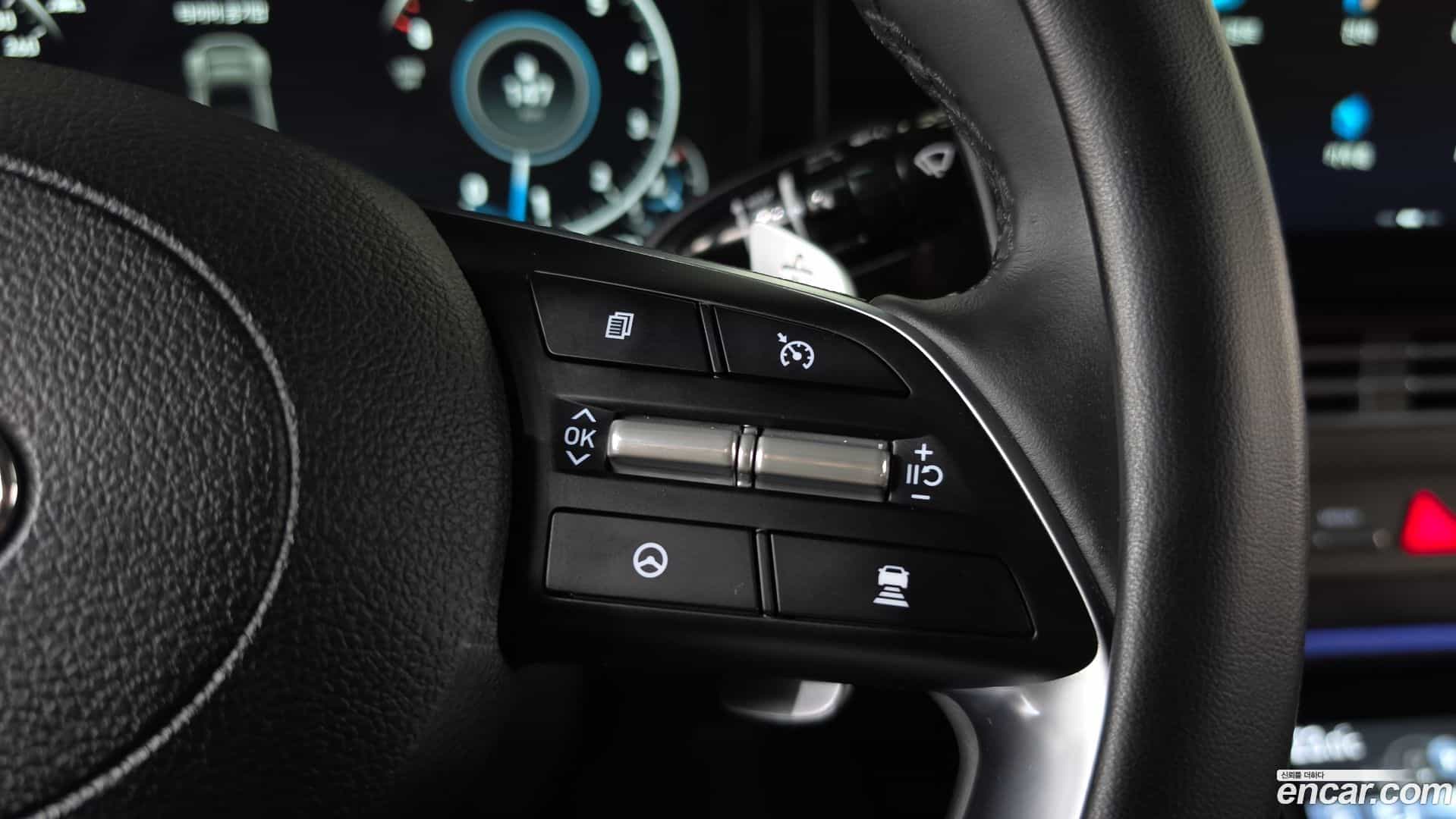 Grandeur Hyundai 2022.5-OPTION-021