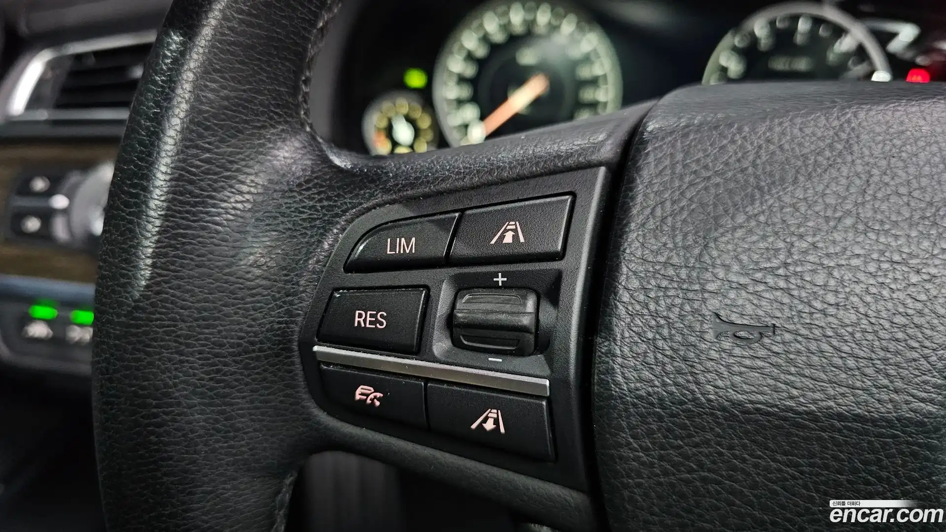 7-Series BMW 2013.11-OPTION-021