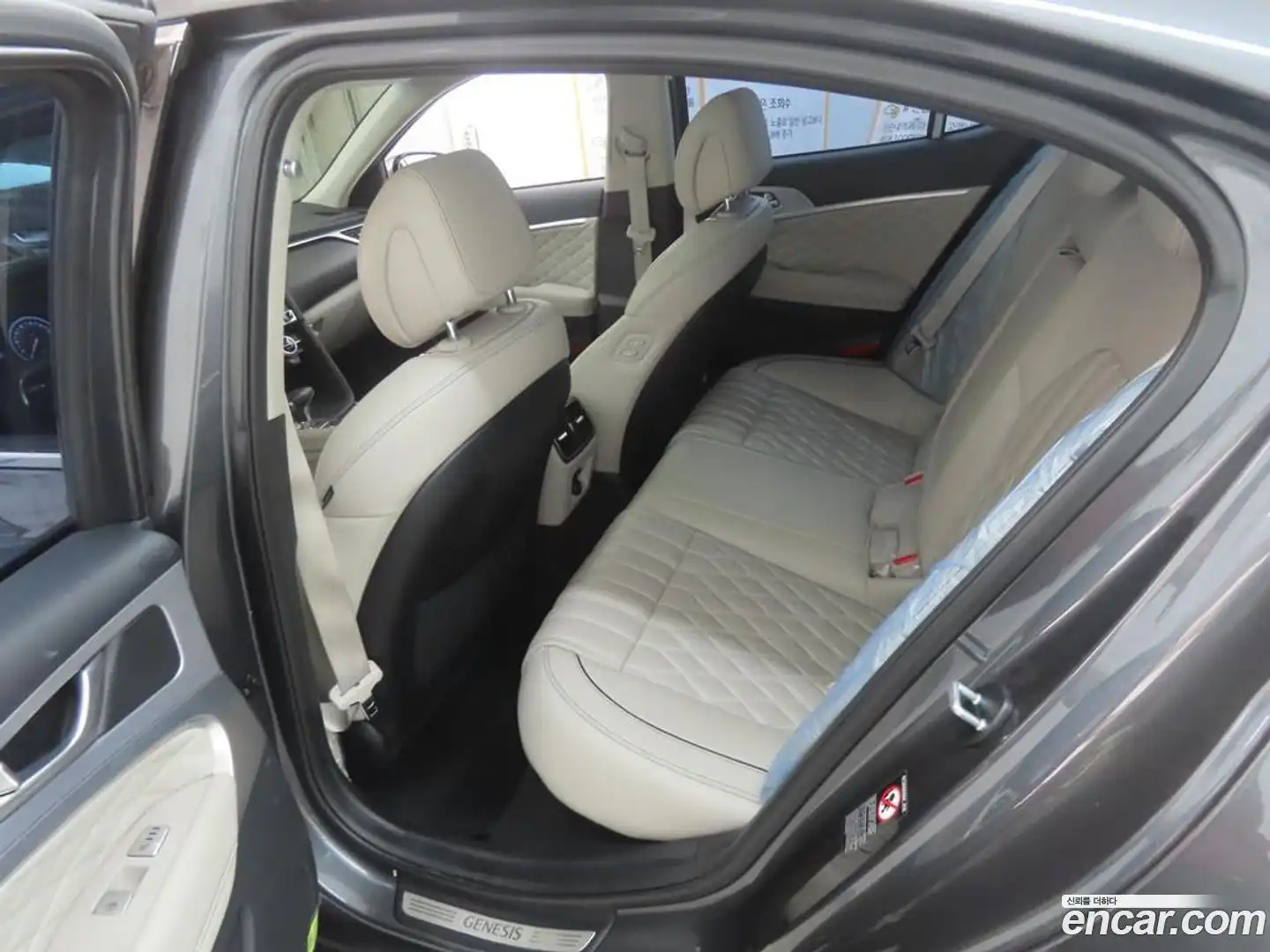 G70 Genesis 2020.2-OUTER-006