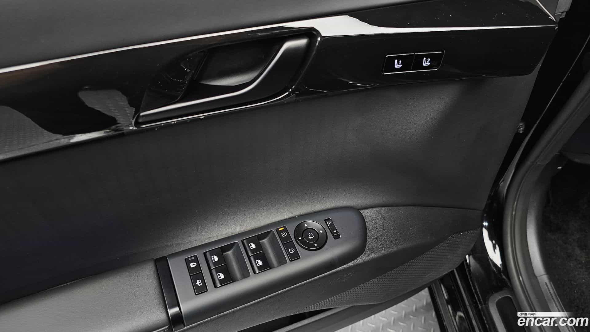 Grandeur Hyundai 2022.11-OPTION-042