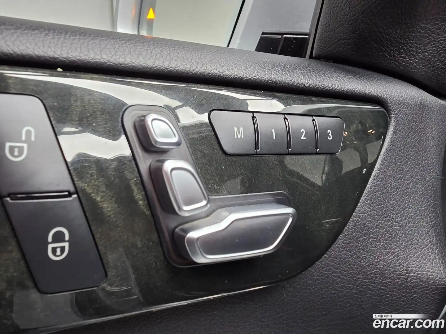 GLE-Class Mercedes-Benz 2017.4-OPTION-020