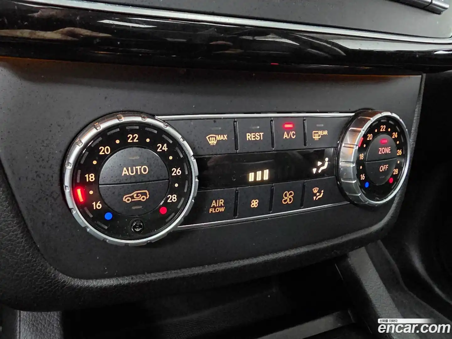 GLE-Class Mercedes-Benz 2017.4-OPTION-021