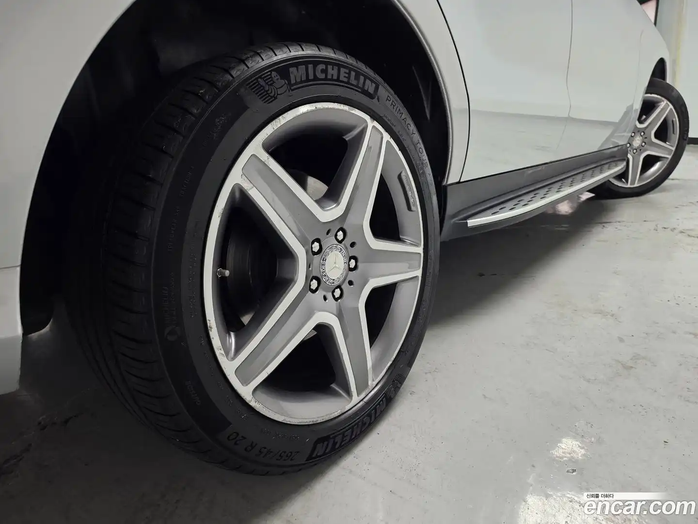 GLE-Class Mercedes-Benz 2017.4-OPTION-024