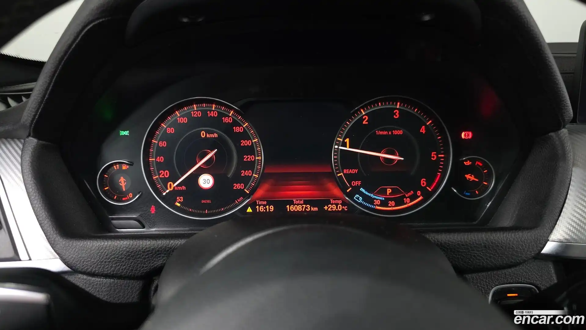 3-Series BMW 2018.11-INNER-008