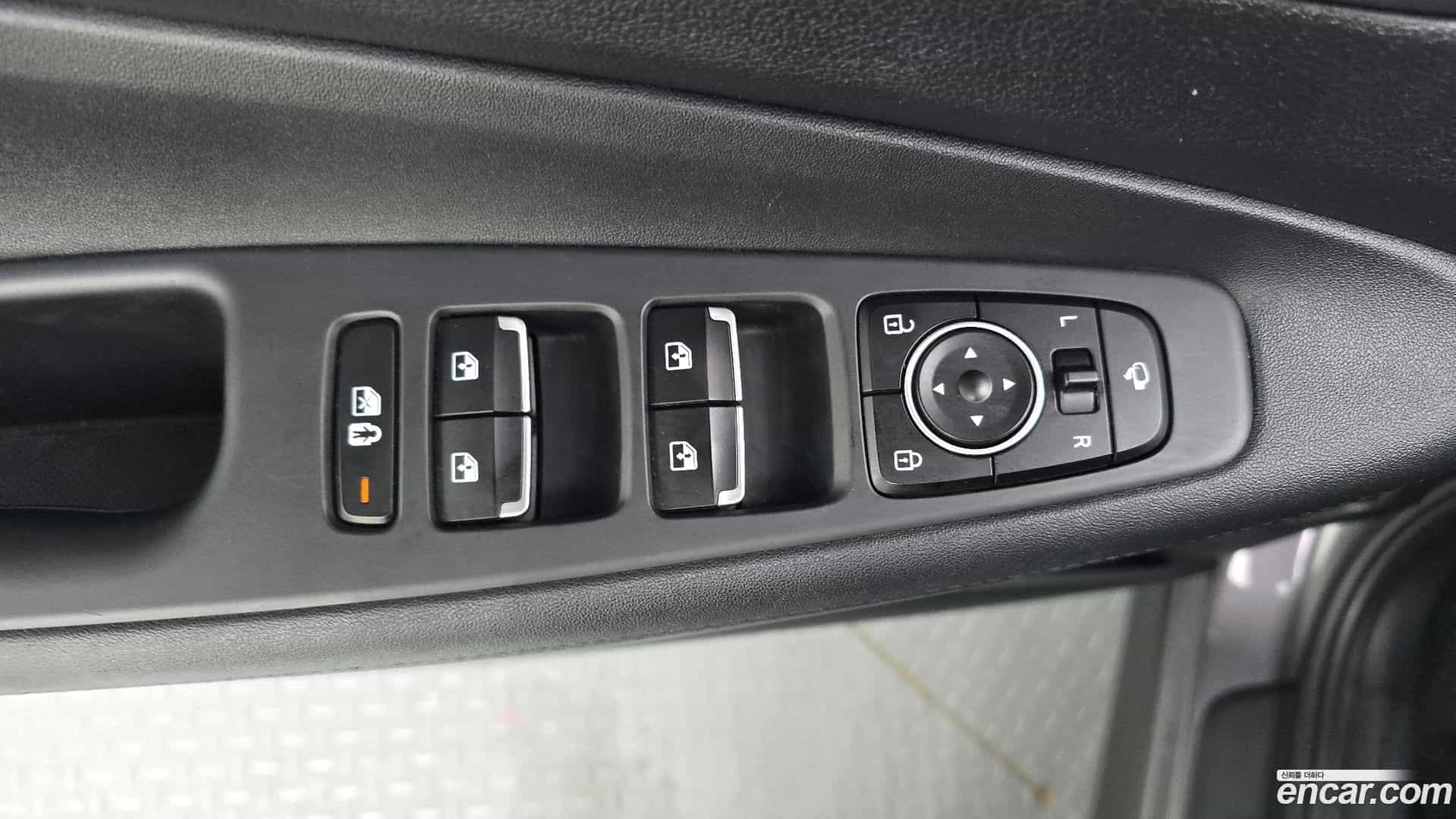 Santafe Hyundai 2022.8-OPTION-043