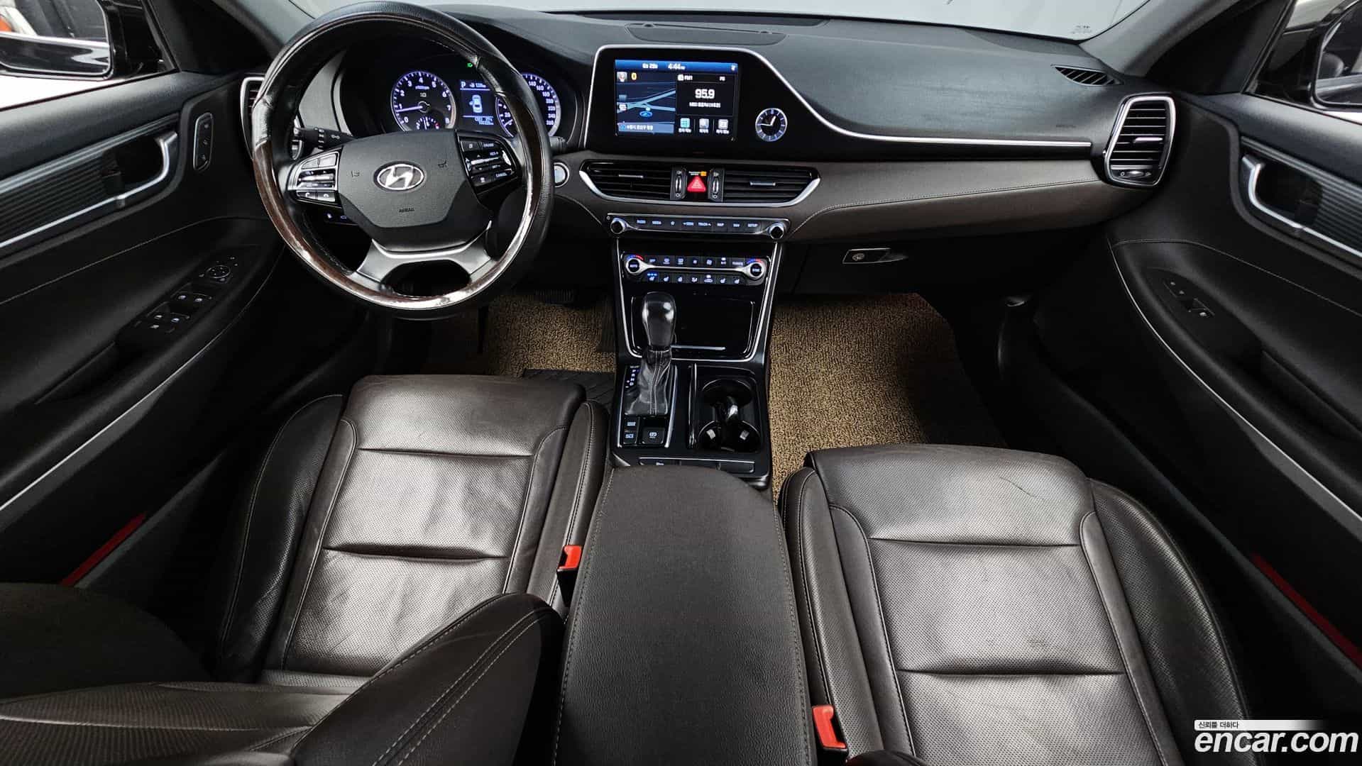 Grandeur Hyundai 2017.9-INNER-007