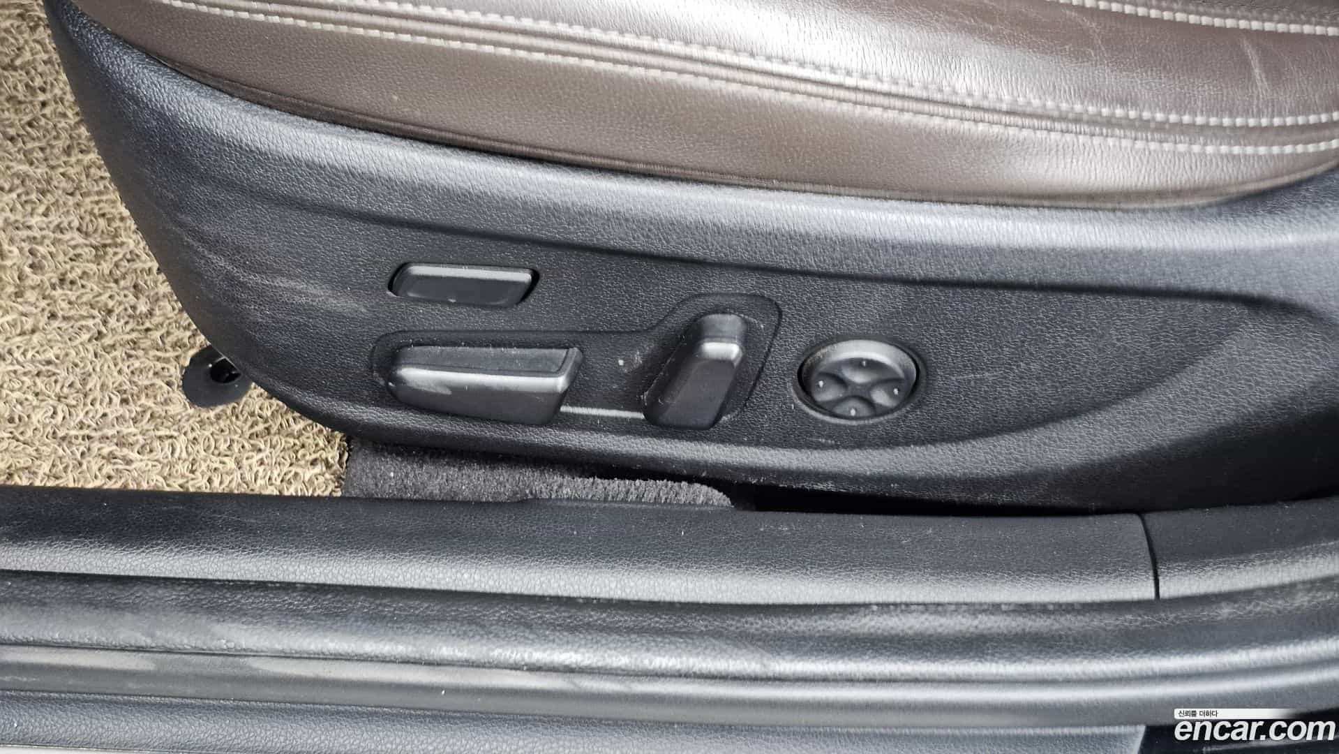 Grandeur Hyundai 2017.9-INNER-036