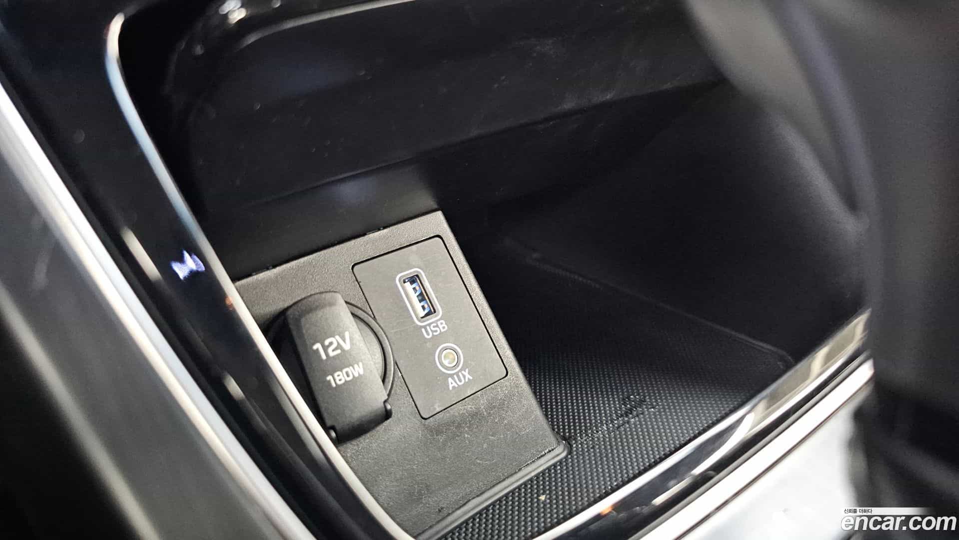 Grandeur Hyundai 2017.9-OPTION-045