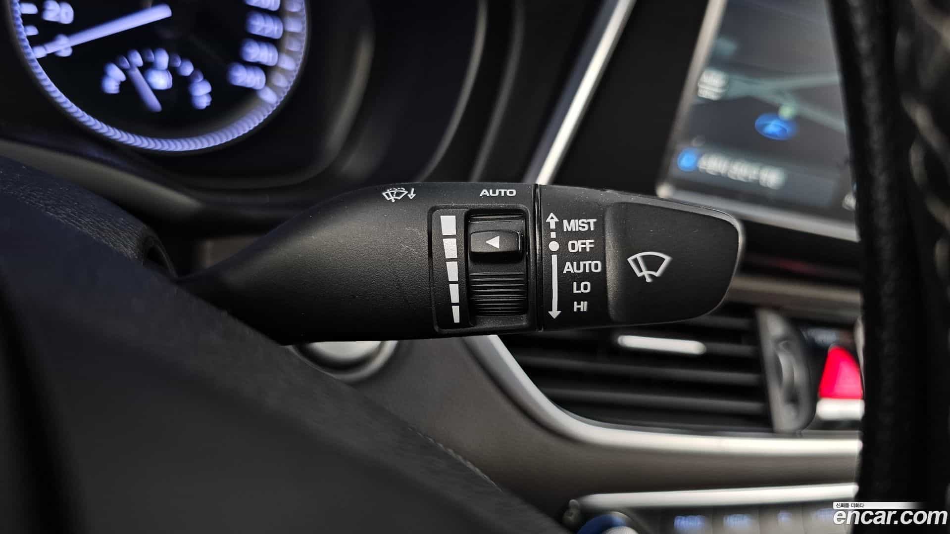 Grandeur Hyundai 2017.9-OPTION-047
