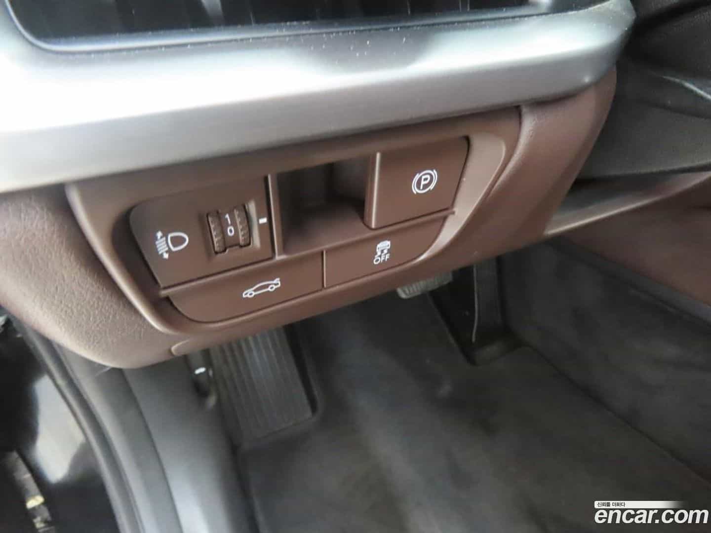 Grandeur Hyundai 2023.10-INNER-010