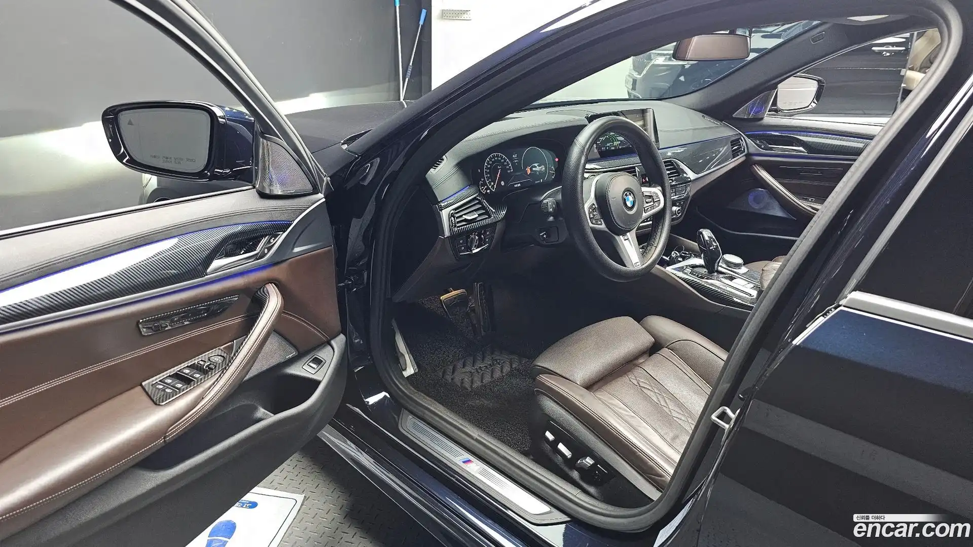 5-Series BMW 2019.4-INNER-010