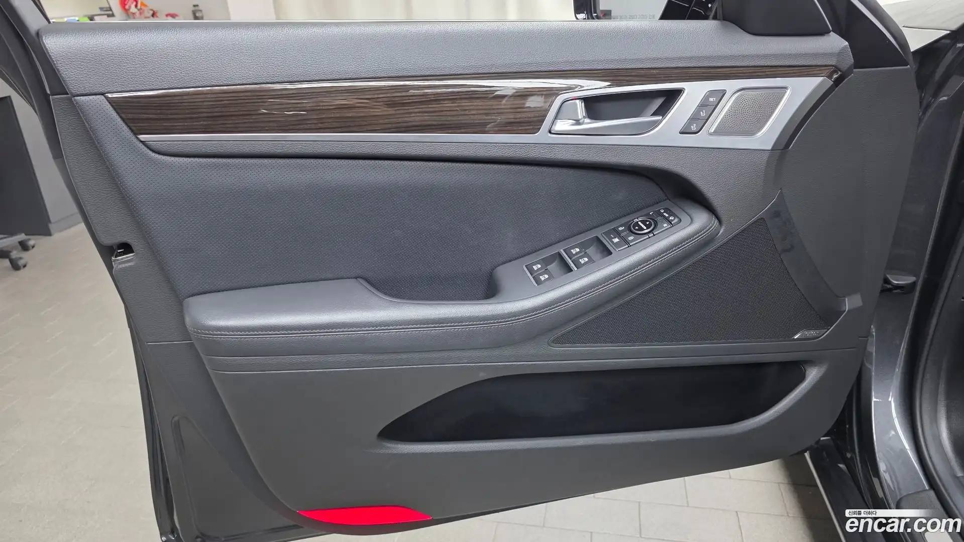 G80 Genesis 2018.5-INNER-034