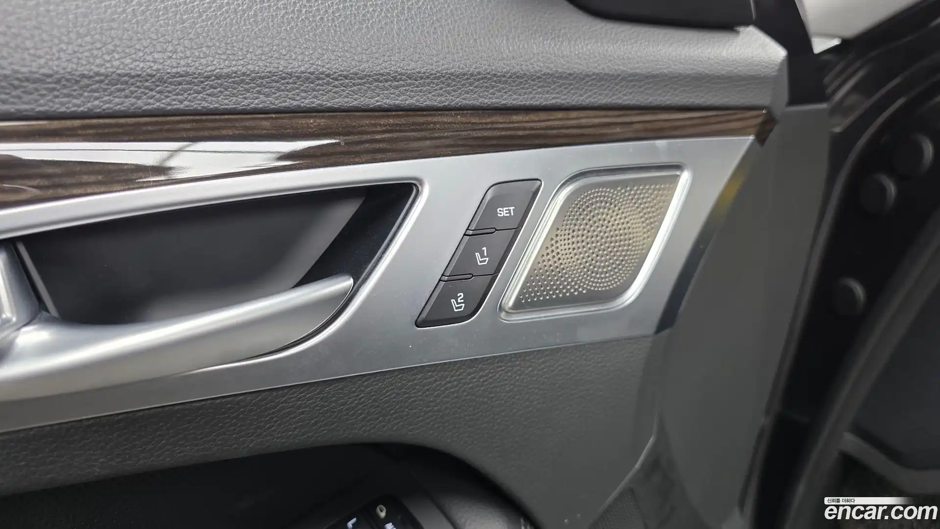G80 Genesis 2018.5-OPTION-041
