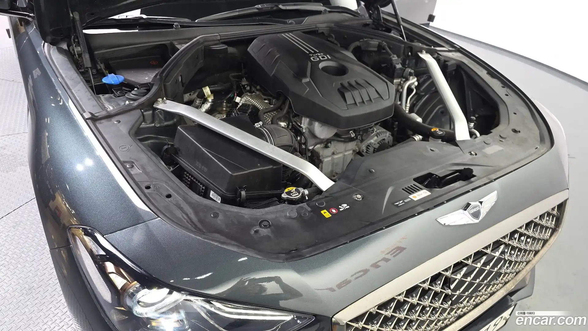 G70 Genesis 2019.0-OUTER-006