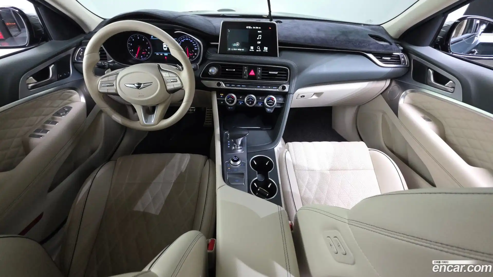 G70 Genesis 2019.0-INNER-007