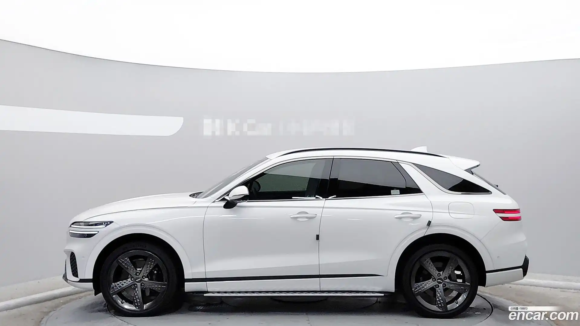 GV70 Genesis 2024.0-OUTER-002