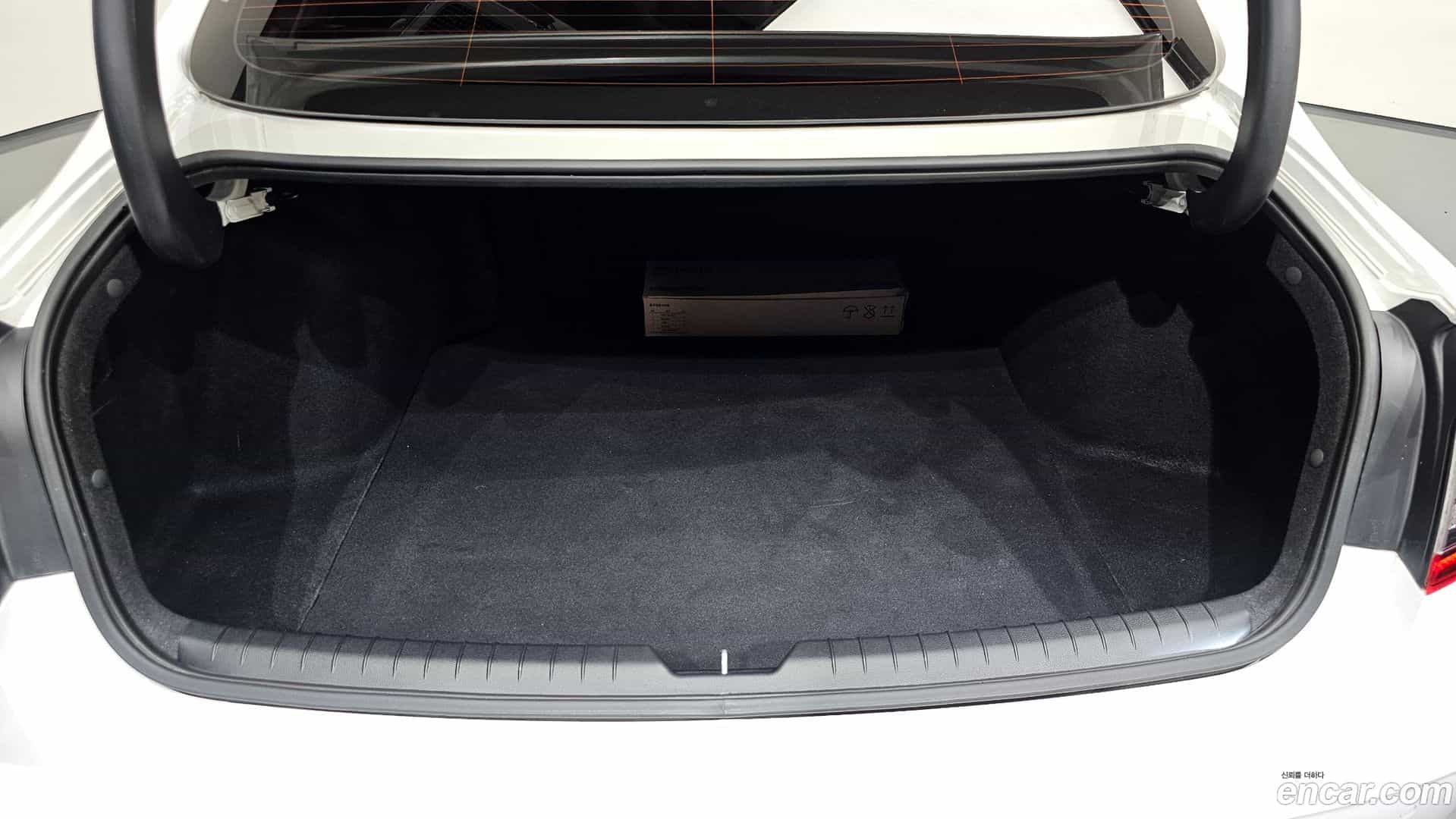 Sonata Hyundai 2022.6-OPTION-019