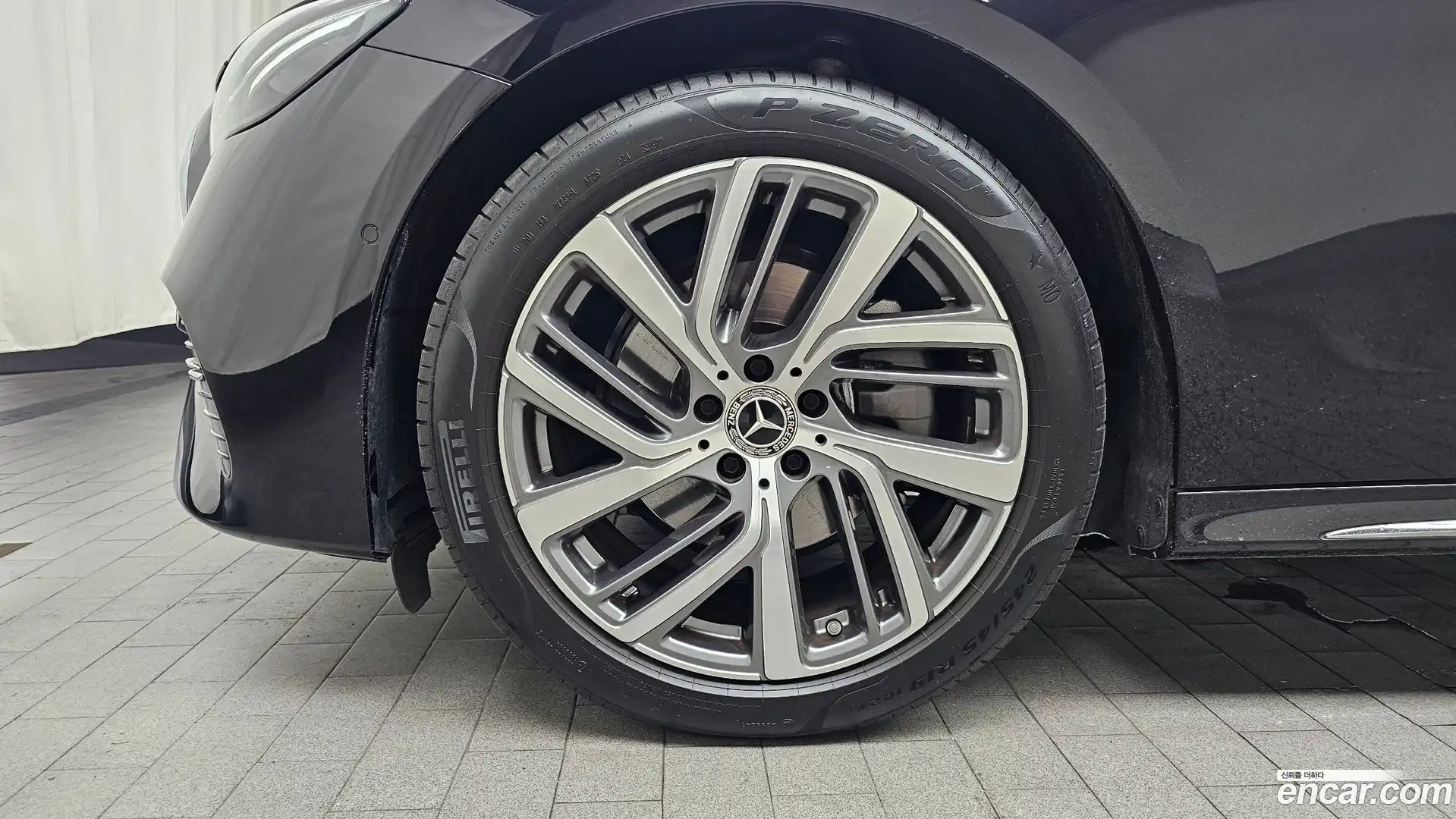E-Class Mercedes-Benz 2025.6-OUTER-005