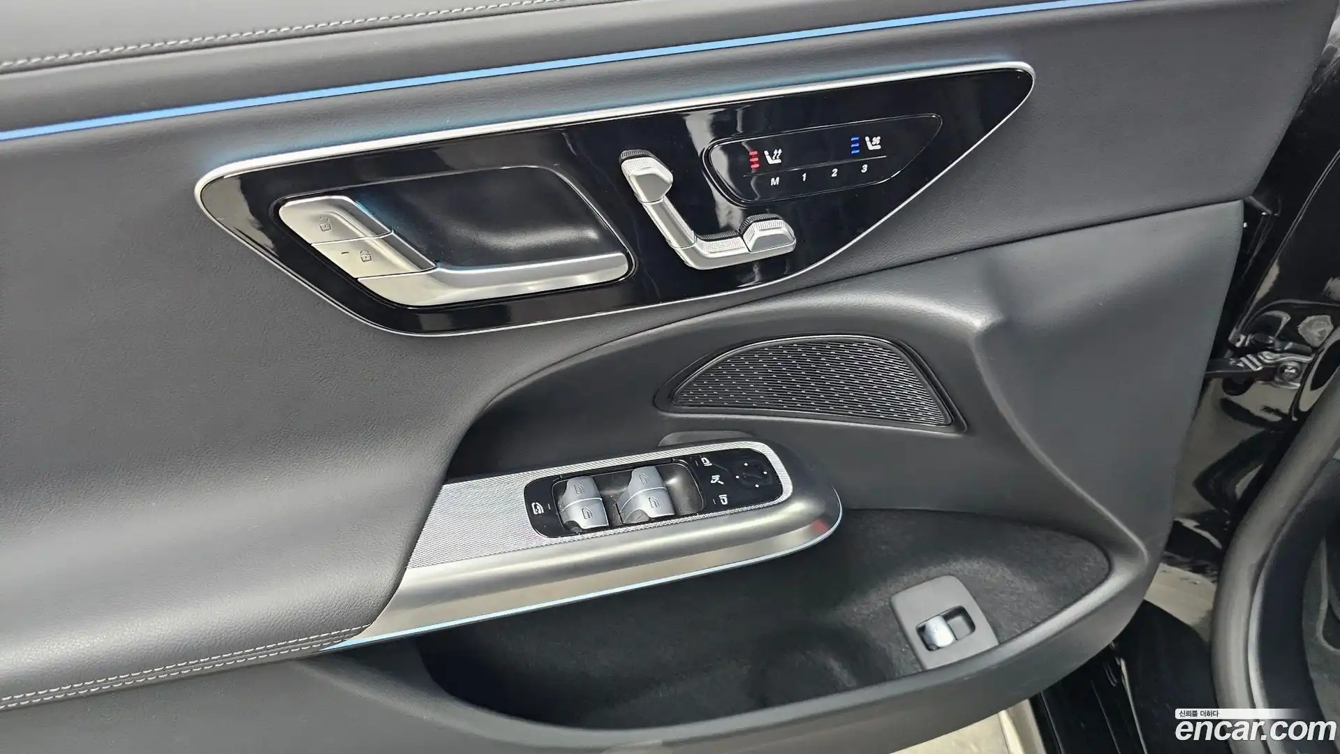E-Class Mercedes-Benz 2025.6-OPTION-023