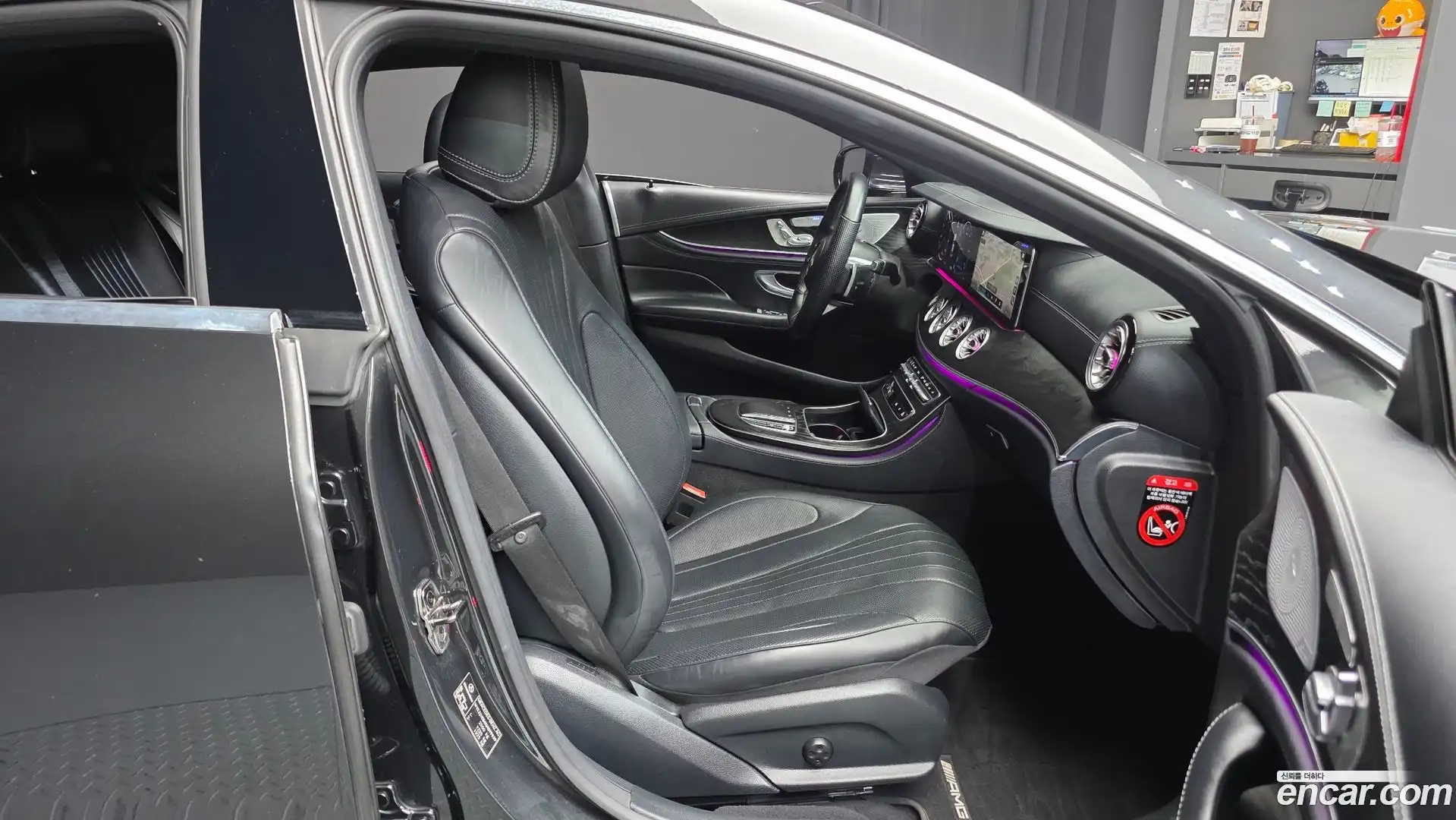 CLS-Class Mercedes-Benz 2022.4-OPTION-015