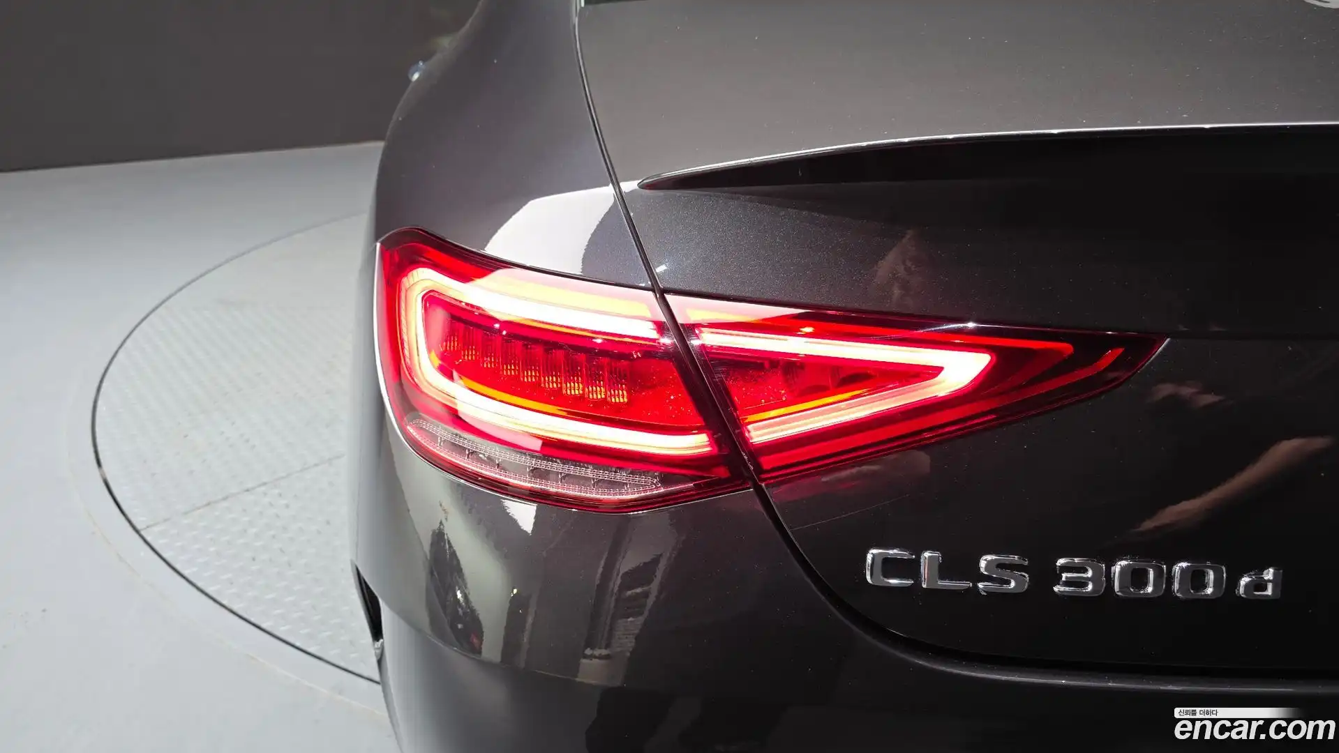 CLS-Class Mercedes-Benz 2022.4-OUTER-033
