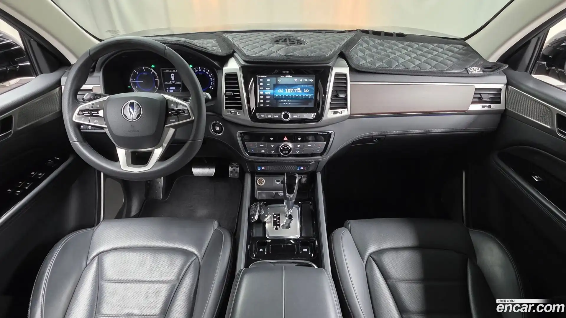 Rexton KG Mobility 2018.3-INNER-007