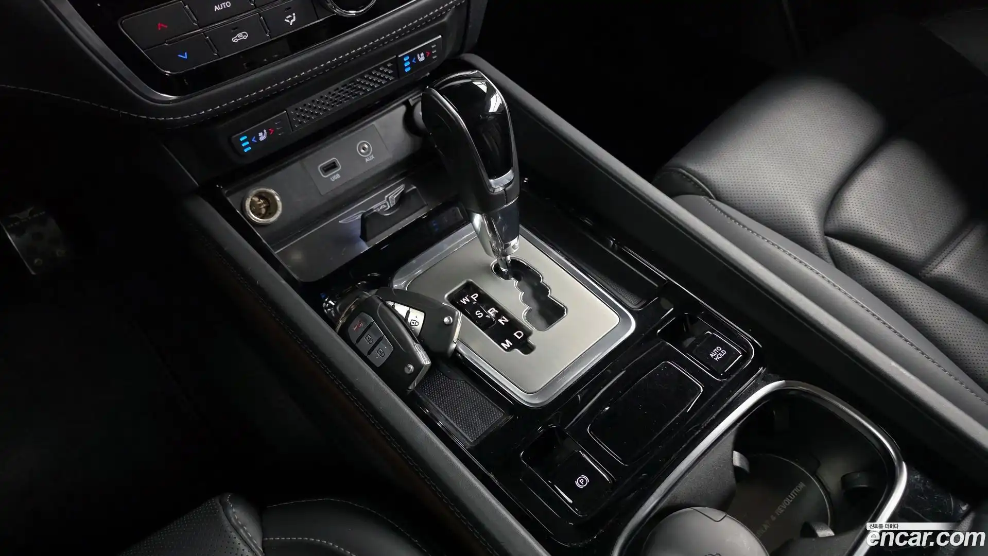 Rexton KG Mobility 2018.3-INNER-009