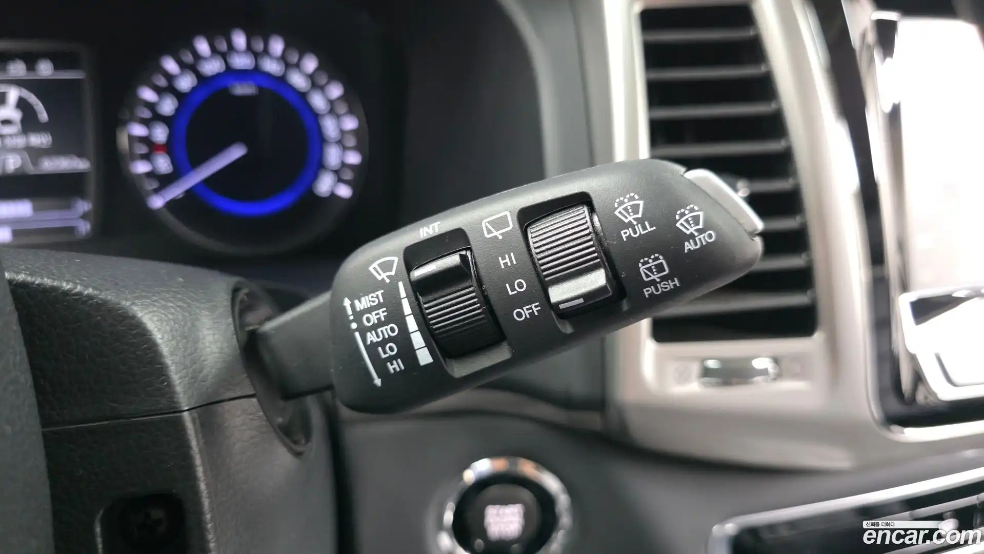 Rexton KG Mobility 2018.3-OPTION-024