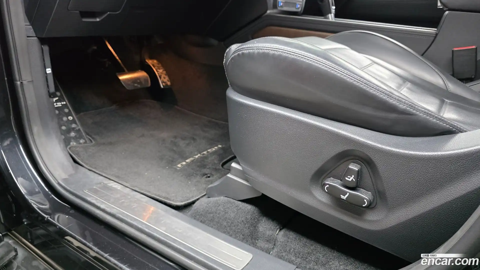 Rexton KG Mobility 2018.3-OPTION-043