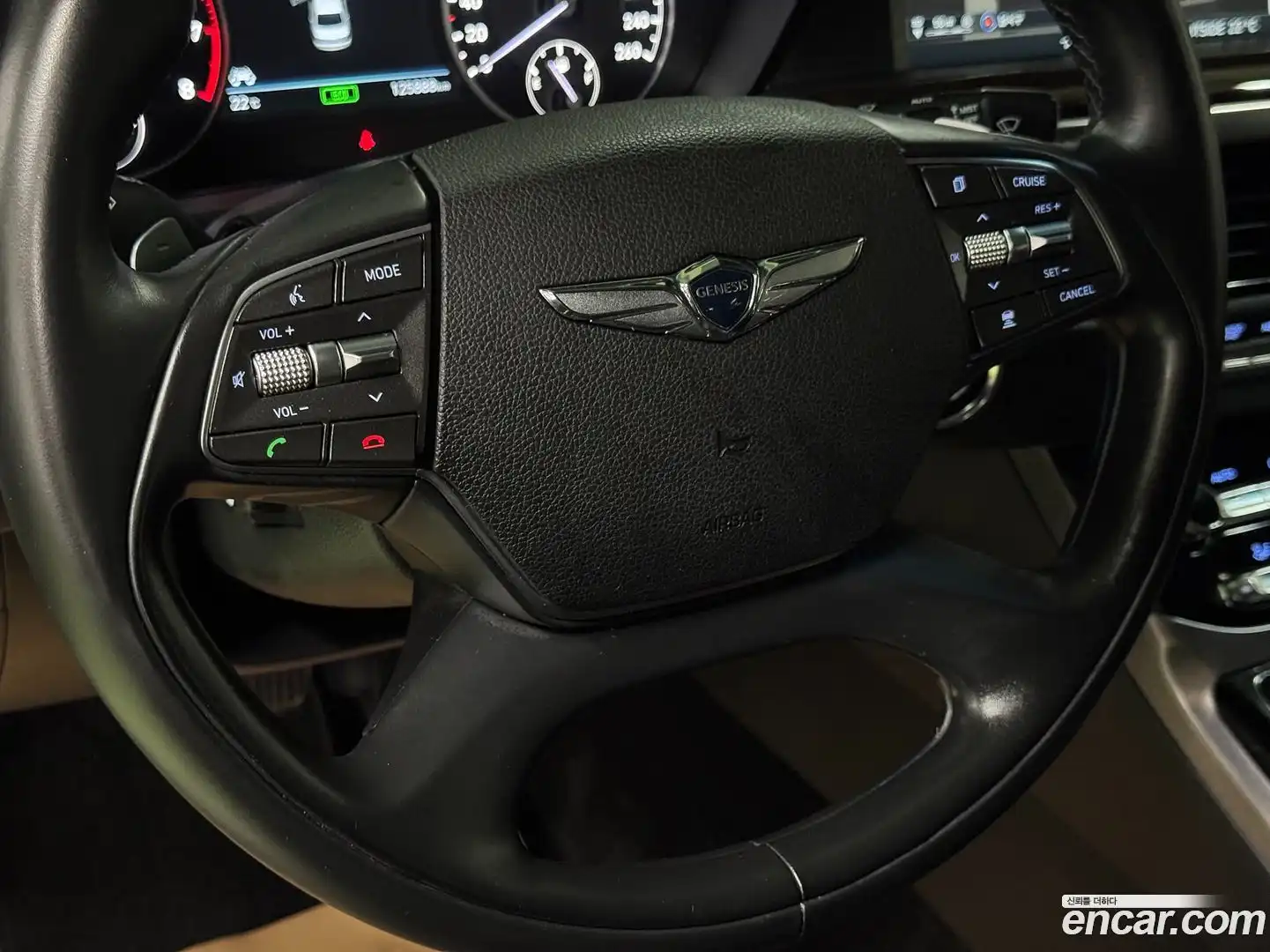 EQ900 Genesis 2016.8-INNER-009