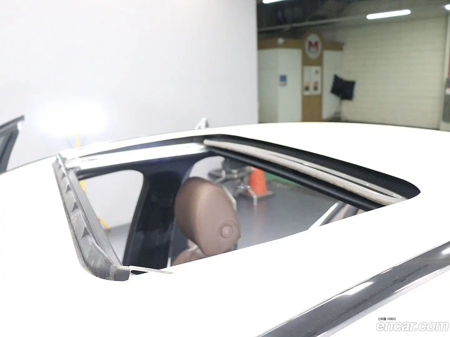 E-Class Mercedes-Benz 2023.2-OPTION-017
