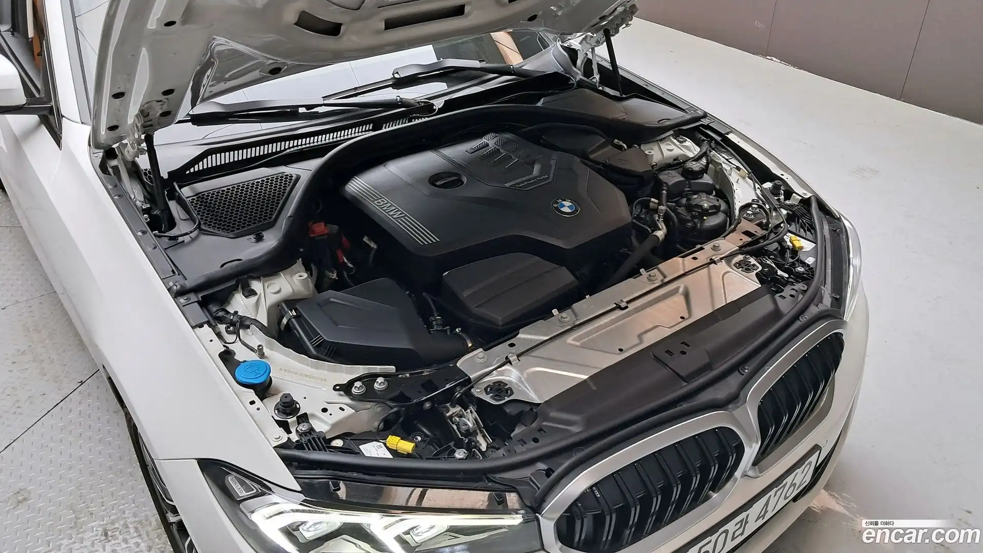 3-Series BMW 2023.9-OUTER-006