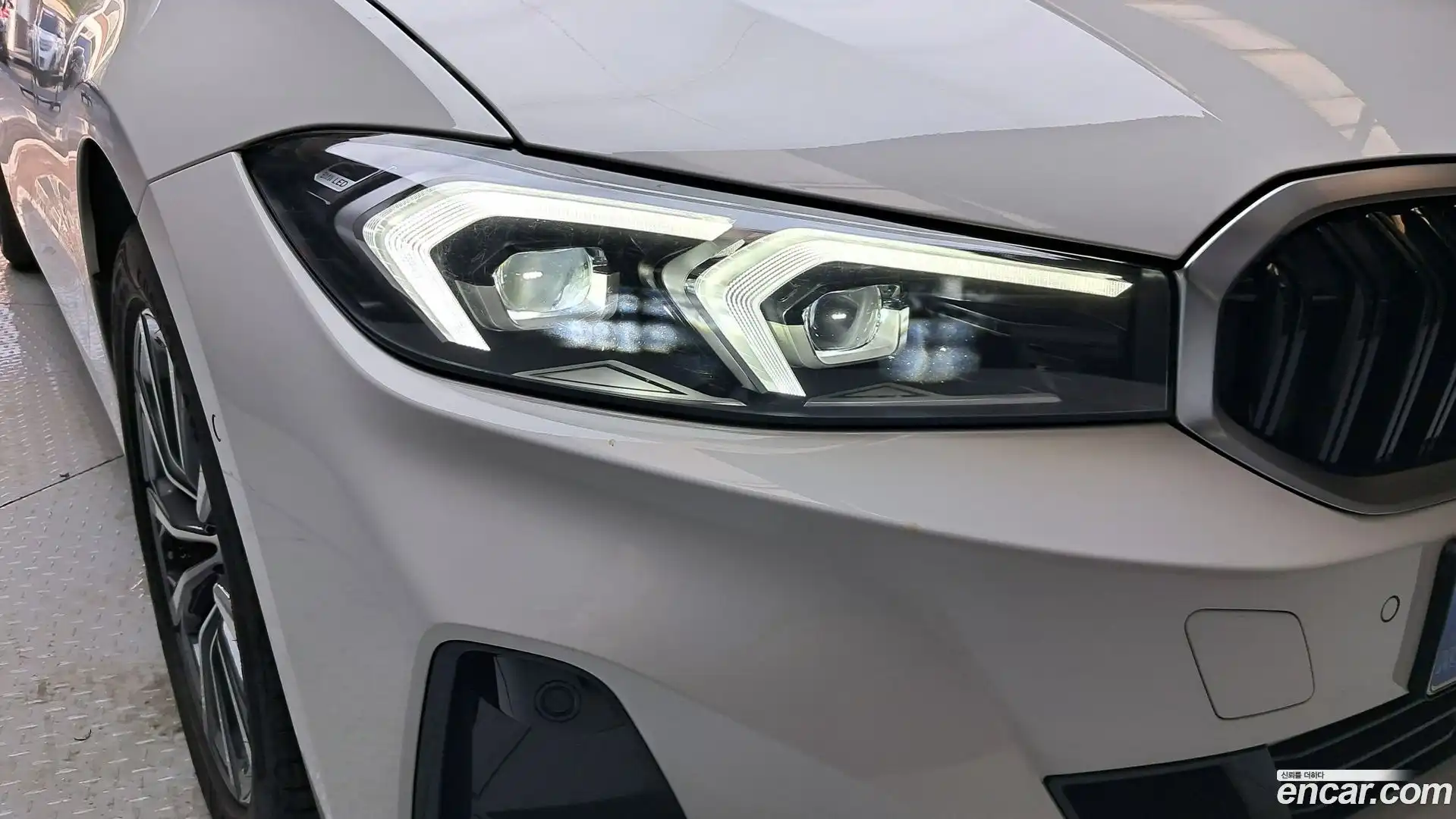 3-Series BMW 2023.9-OUTER-032