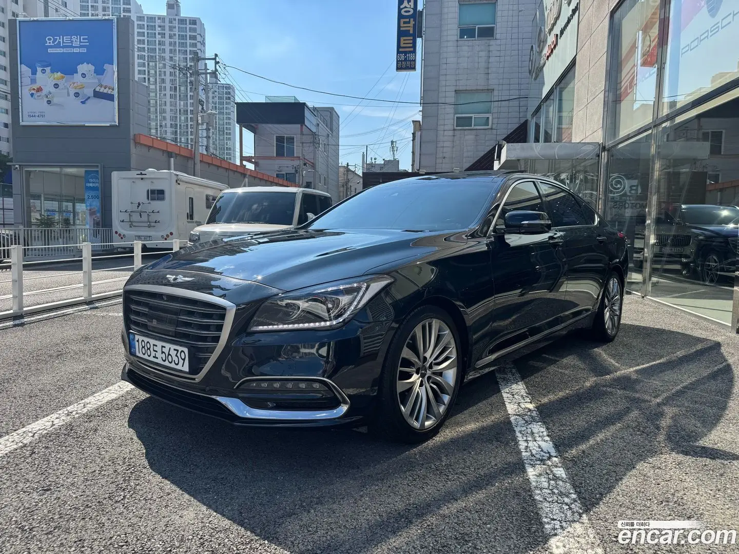 Main__Slider__Photo:G80 Genesis 2017.4-0