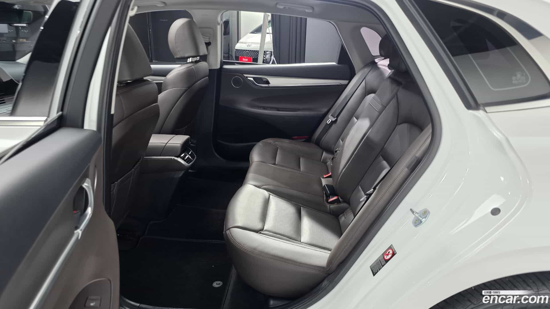 Grandeur Hyundai 2020.6-OPTION-016