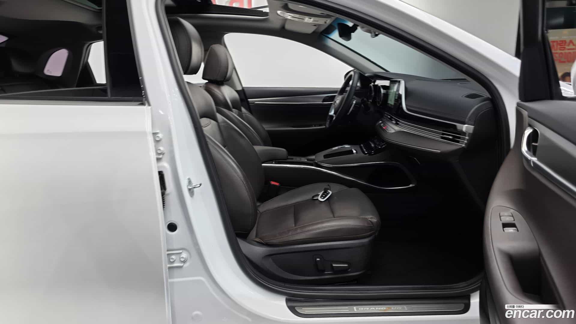 Grandeur Hyundai 2020.6-INNER-036
