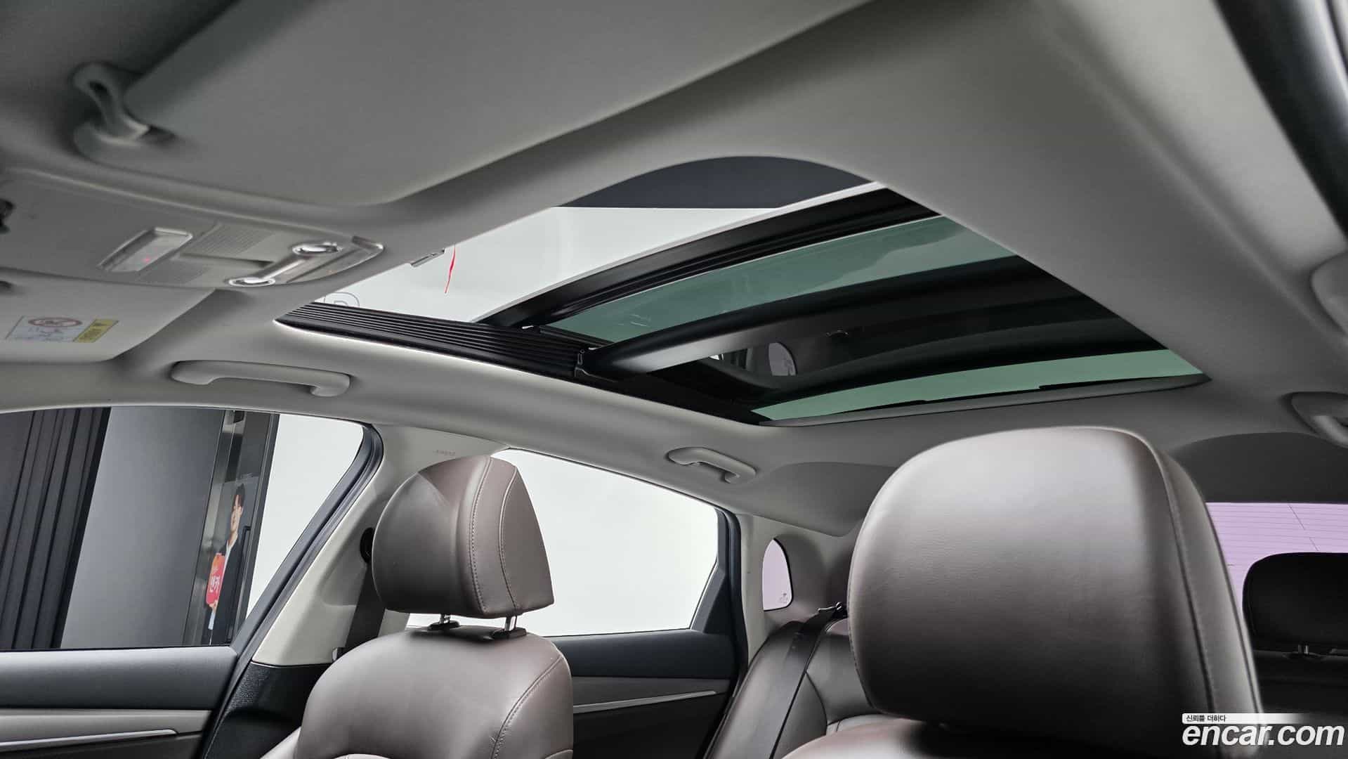 Grandeur Hyundai 2020.6-OPTION-045