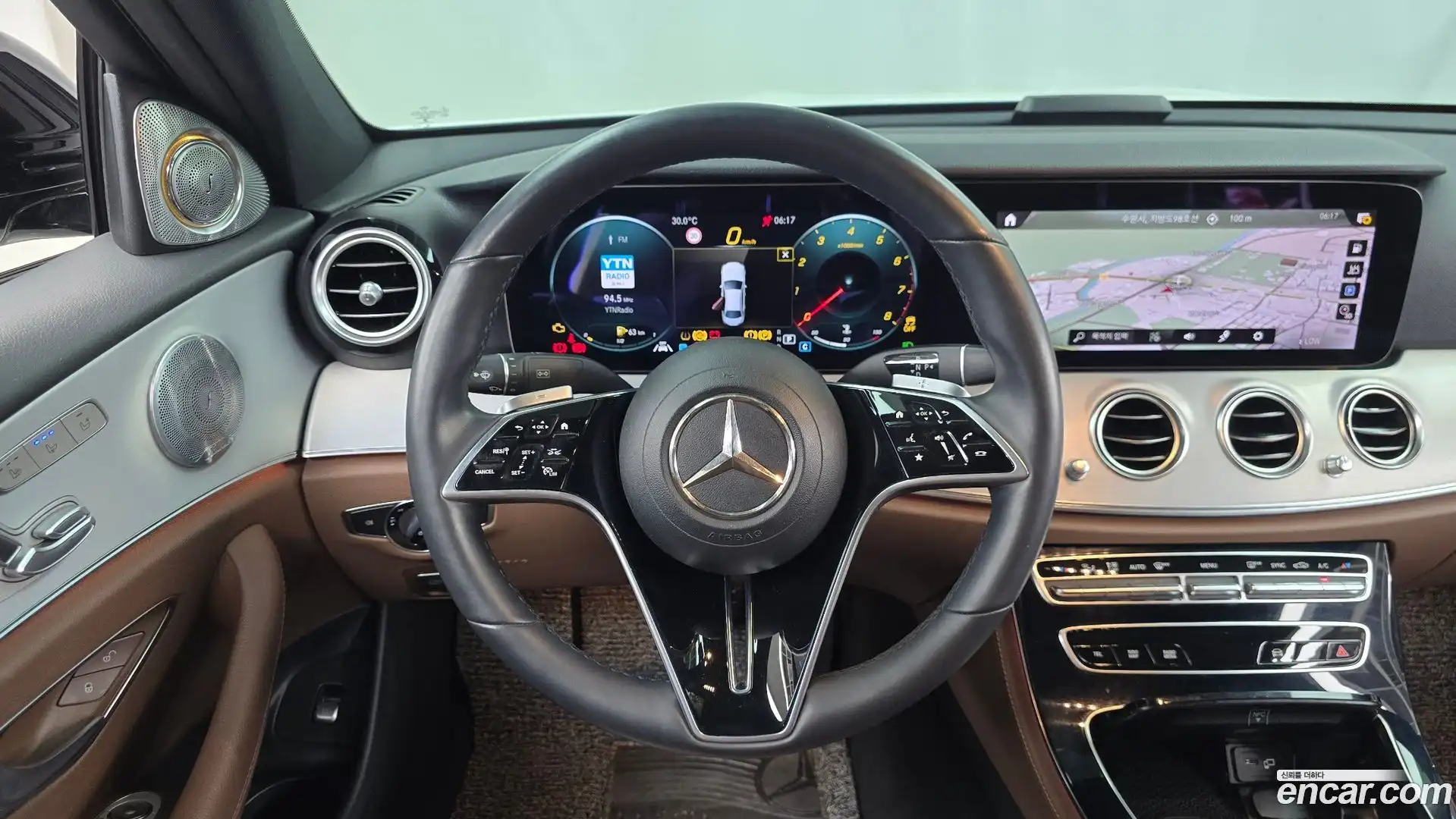 E-Class Mercedes-Benz 2020.11-OPTION-017