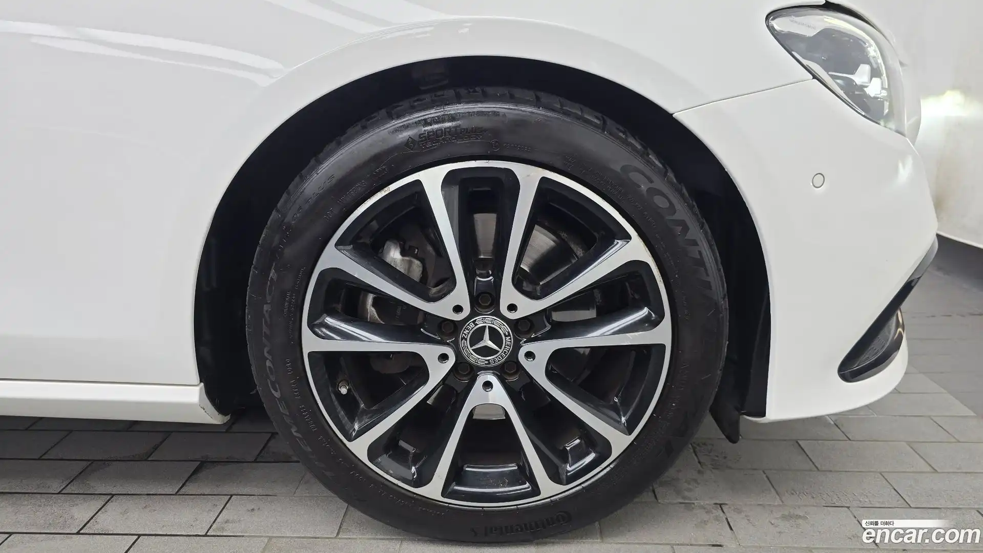 E-Class Mercedes-Benz 2020.11-OUTER-031