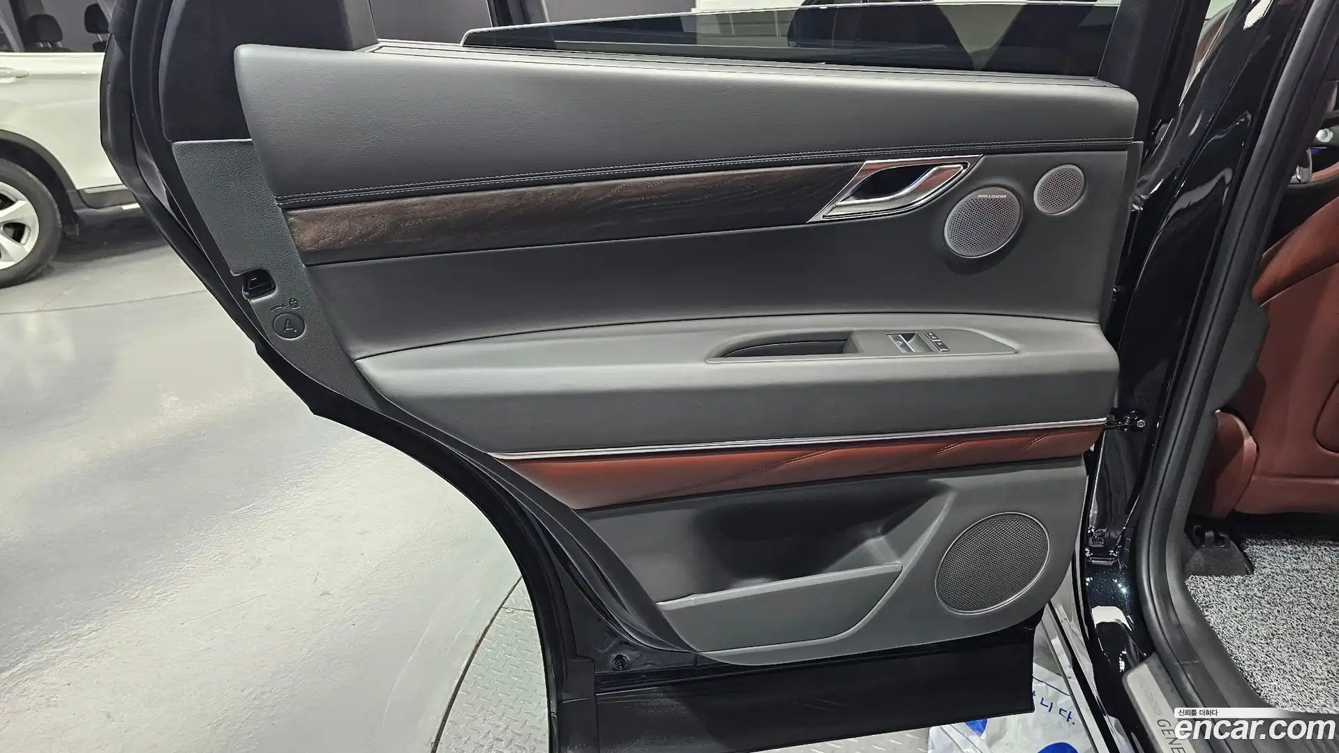 GV80 Genesis 2024.10-INNER-035