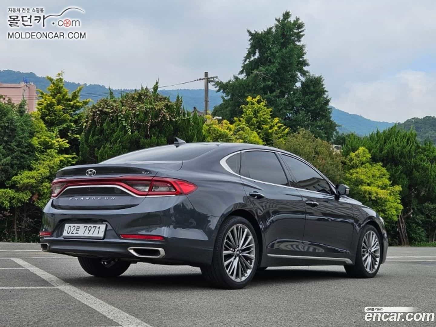 Grandeur Hyundai 2018.4-OUTER-004
