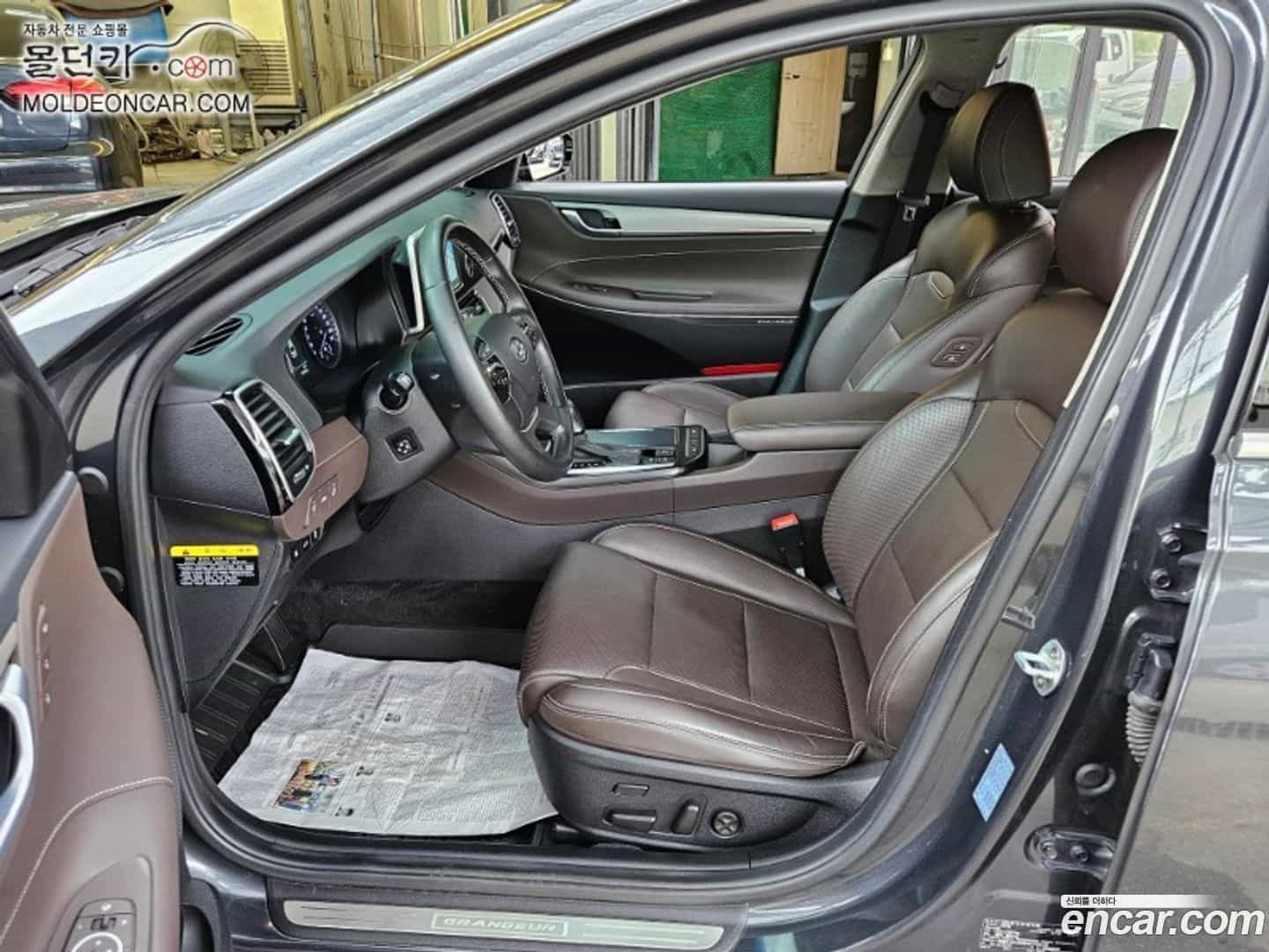 Grandeur Hyundai 2018.4-OPTION-019